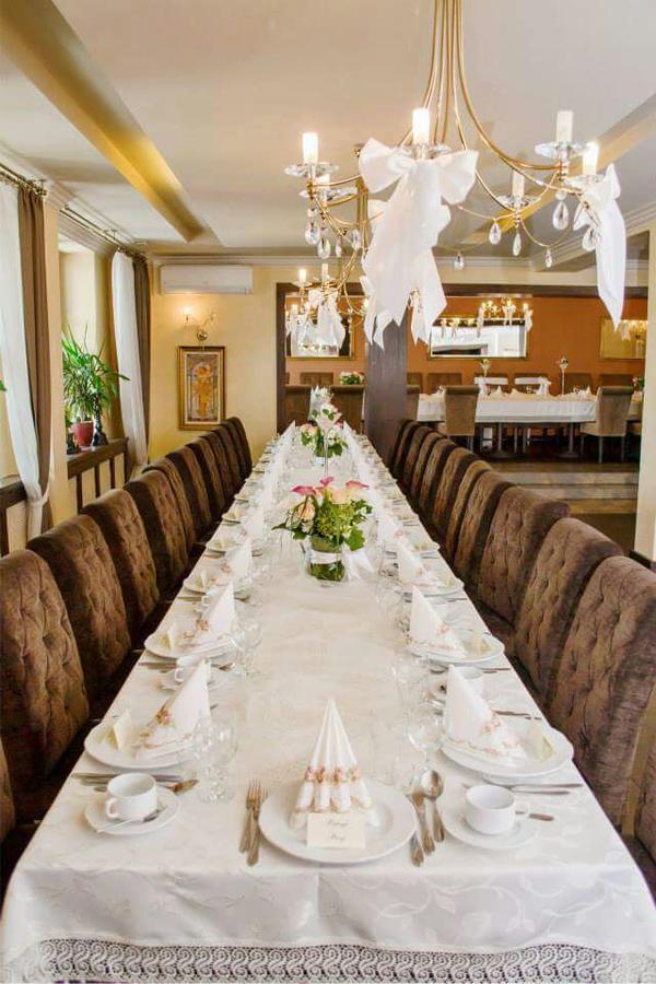 Hotel Bialy Kruk Starogard Gdański Exteriér fotografie